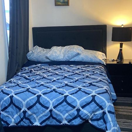 Cozzy Room With Private Entrance And Drive Way Nova York Exterior foto
