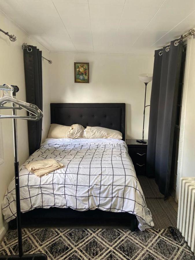 Cozzy Room With Private Entrance And Drive Way Nova York Exterior foto