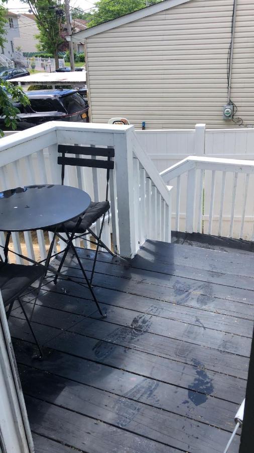 Cozzy Room With Private Entrance And Drive Way Nova York Exterior foto