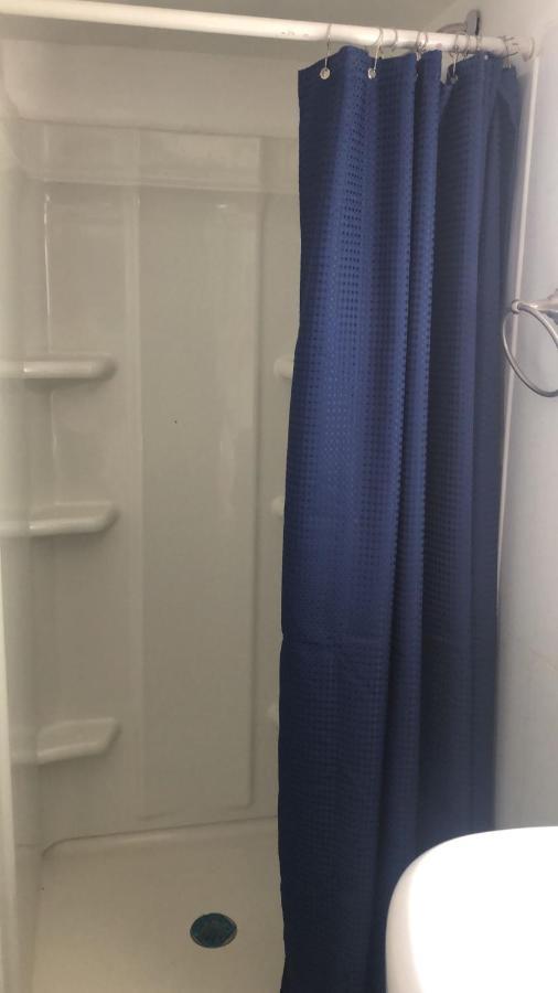 Cozzy Room With Private Entrance And Drive Way Nova York Exterior foto