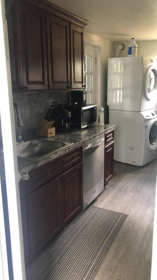Cozzy Room With Private Entrance And Drive Way Nova York Exterior foto
